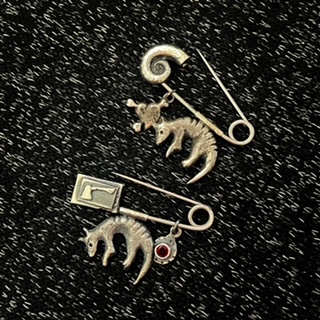 THYLACINE STORY PIN Sand cast 925 silver .. stainless steel pin